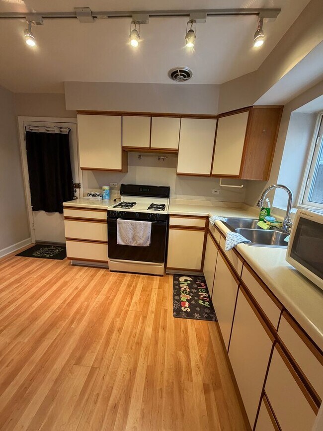 Photo - 7400 N Sheridan Rd Unit 2A