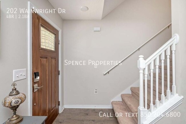 Photo - 202 Wainwright Dr