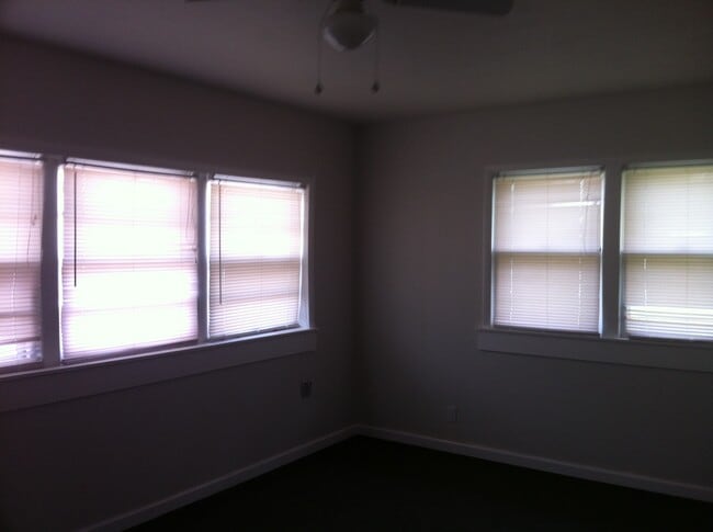 sala de estar - 501 Bourne Ave Unidad 1