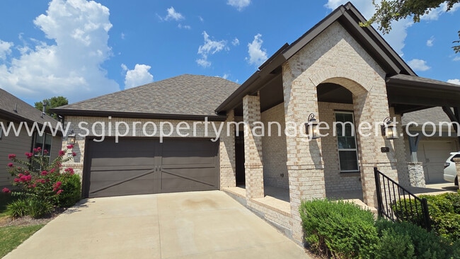 7703 Coronado Dr