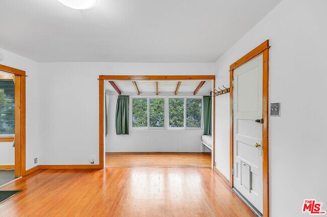 Photo - 2540 1/2 Glen Green St Unit 2540