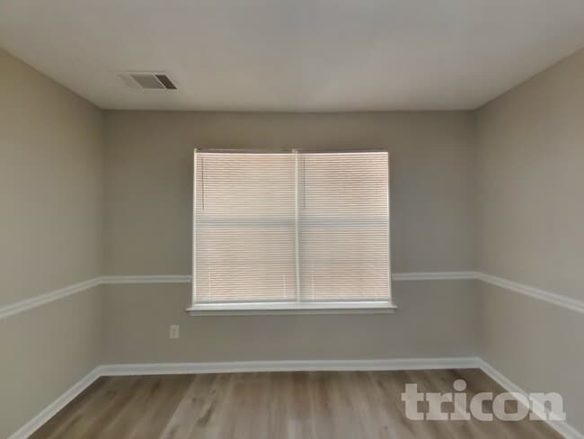 Photo - 4250 Donna Way