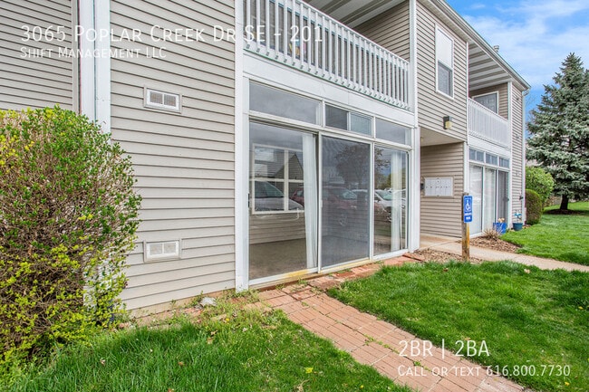 Photo - 3065 Poplar Creek Dr SE
