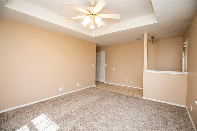 Photo - 303 NW Abbey Pl