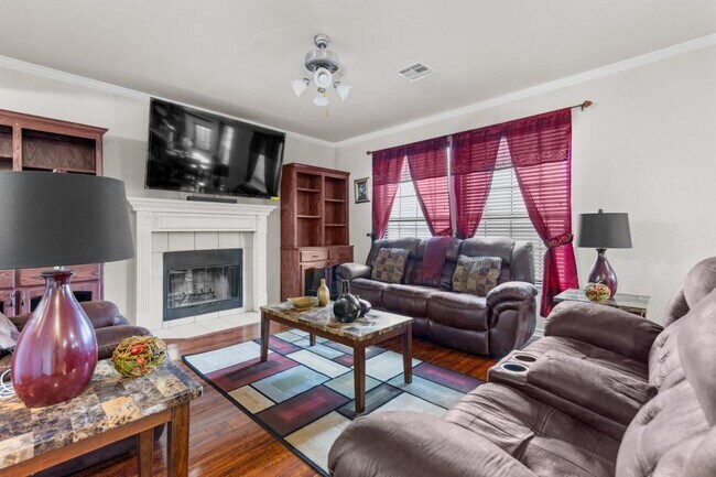Photo - 2802 Scottsdale Dr