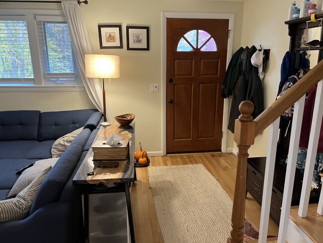 Photo - 27 Burlington Rd