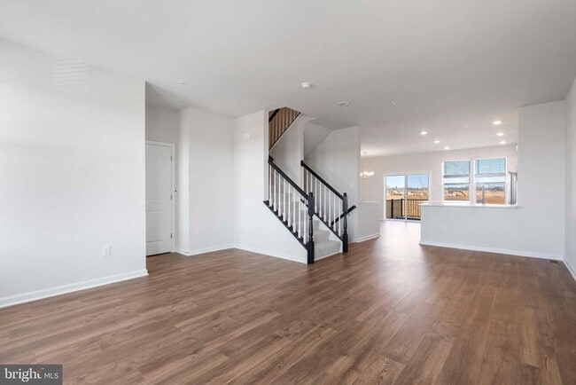 Photo - 331 Ensemble Wy