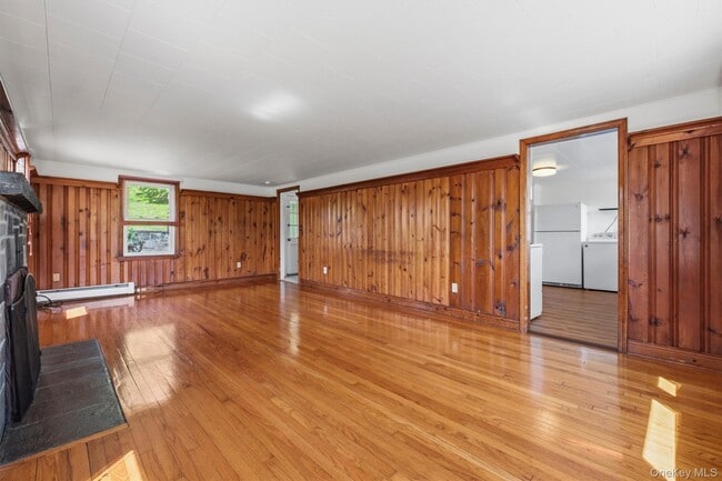 36 Old Indian Rd