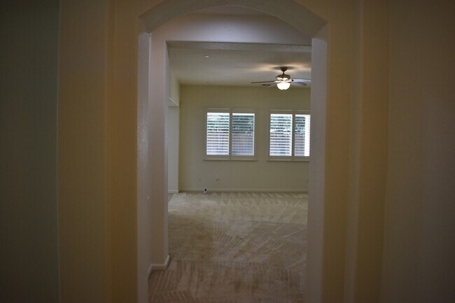 Photo - 2261 Pillsbury Rd