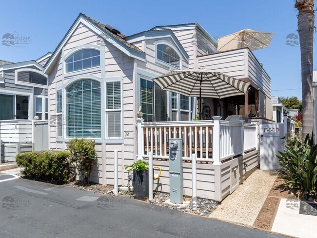 Building Photo - Steps to the sand in Encinitas, your two b... Rental