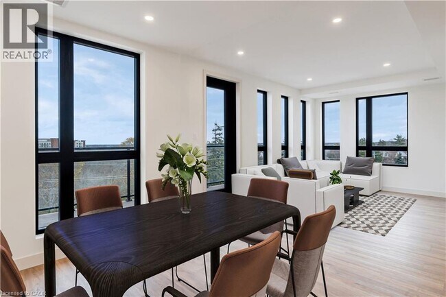 Photo - 4390 Hillview Dr Unité 402