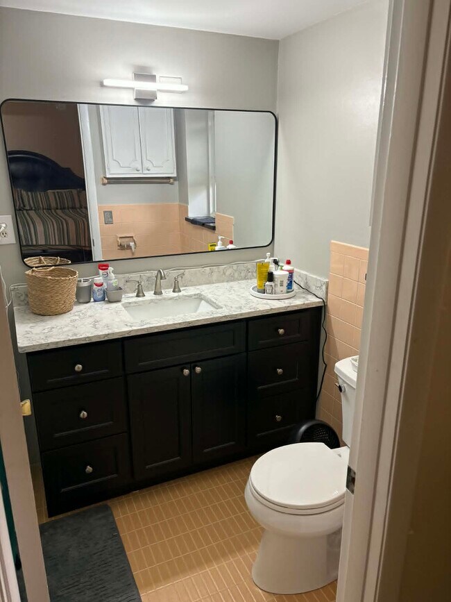 Photo - 2415 East Ave Unidad 4