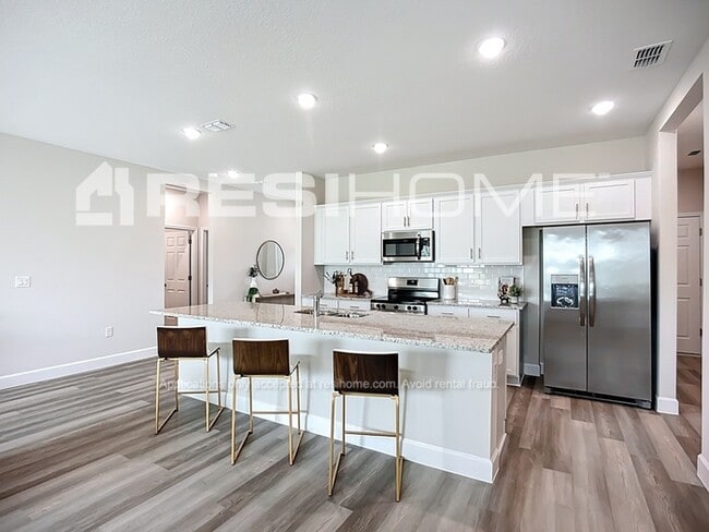 Photo - 3323 Briant St