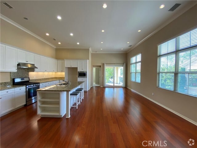 Building Photo - 37 Kempton Rental