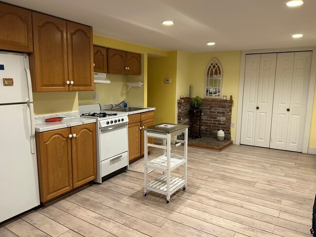 Photo - 8B Springfield Ct Unit 8 B