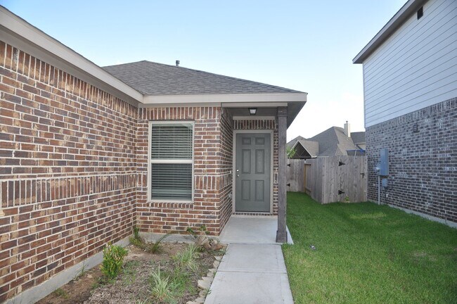 Photo - 23327 Briarstone Hbr Trl