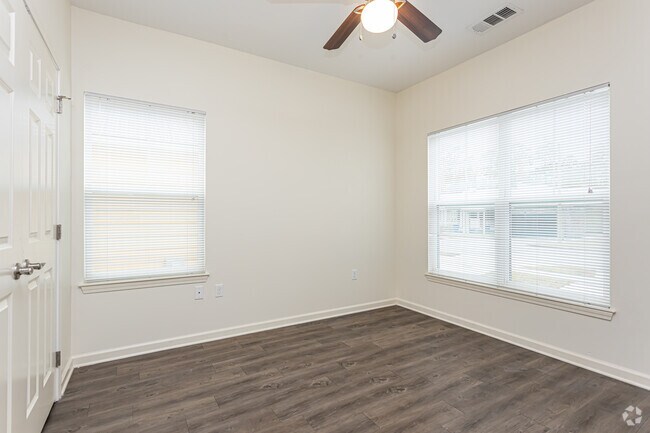 3BR, 2BR - 1,263SF - The Cottages at Mile Branch