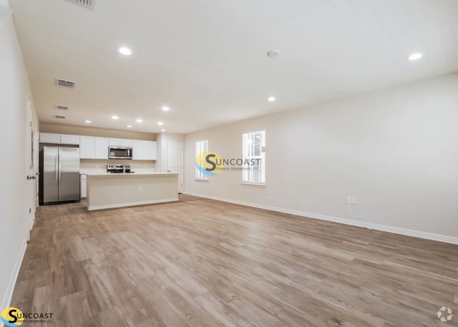 Building Photo - 3821 SW 43rd Ct Unit 100-3 Rental