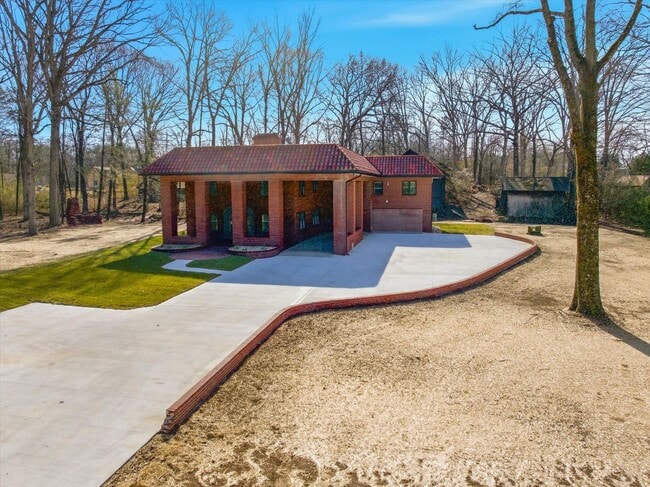 Building Photo - 2113 W Madison Ave Unit C