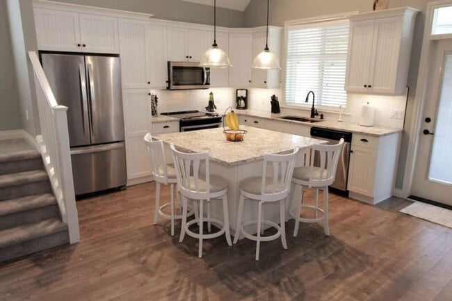 Photo - 2450 Radio Tower Rd Unité SI ID1521988P