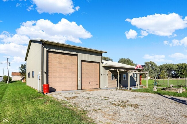 Photo - 940 W 1090 N