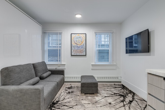 Photo - 1425 Haro St Unit 205