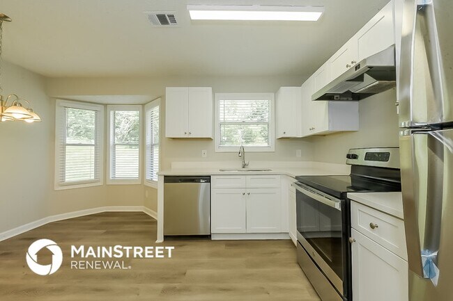 Photo - 5567 Downs Way