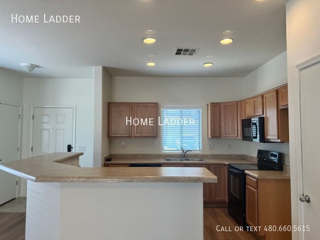 Photo - 2338 E 28th Ave