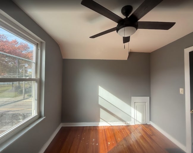 Photo - 4127 Lora Ave