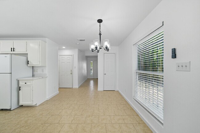 Photo - 3116 Bolt St