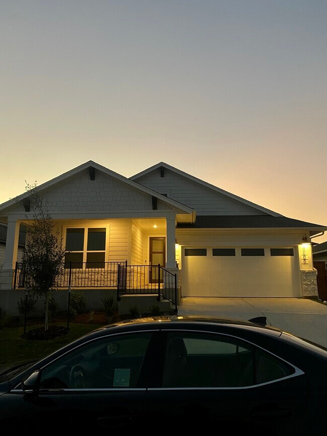 Photo - 9000 Looksee Ln