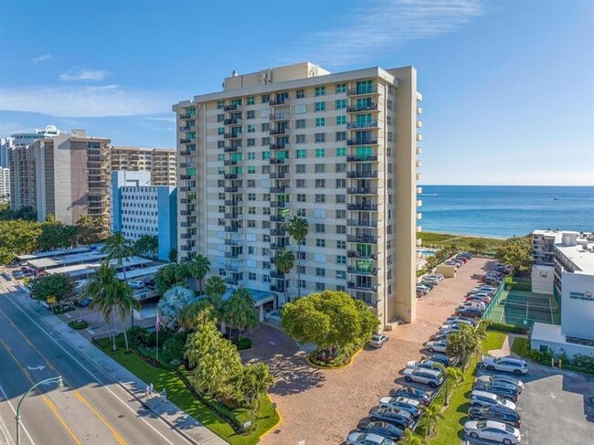 Building Photo - 1900 S Ocean Blvd Unit 6S Rental