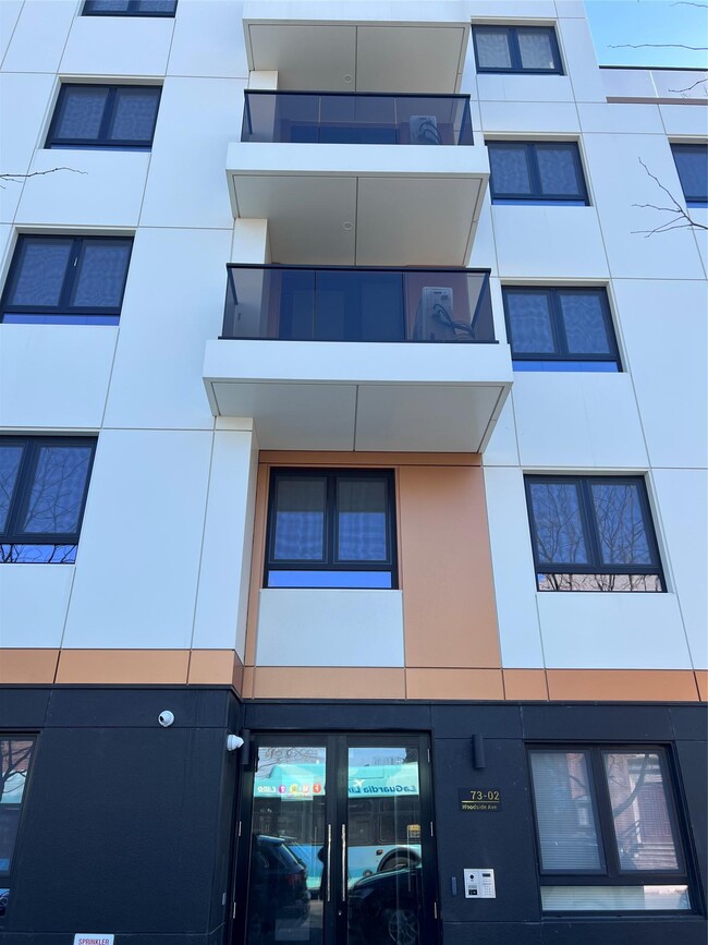 Photo - 7302 Woodside Ave Condo Unit 4B