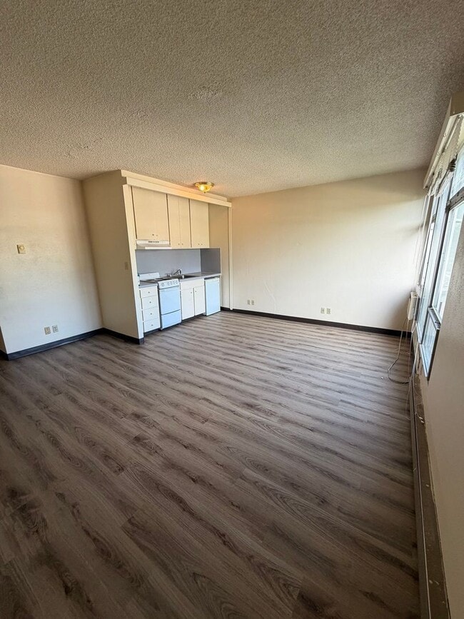 Photo - 1313 Lincoln St Unit Apt 304