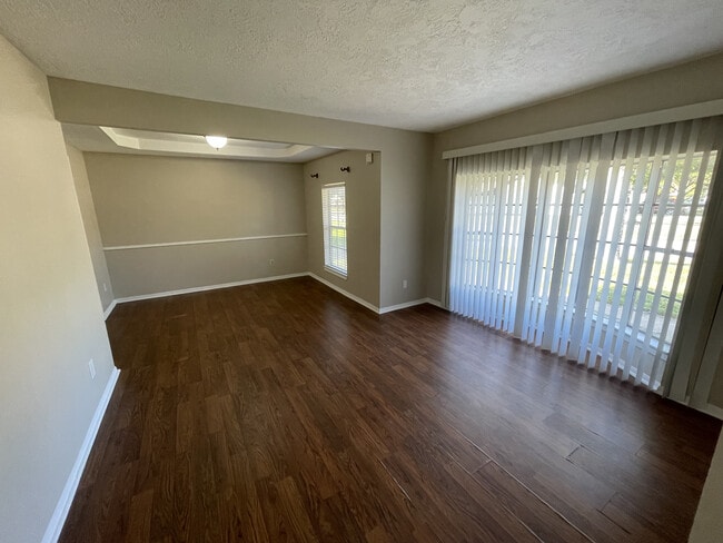 Photo - 9015 Eldora Dr