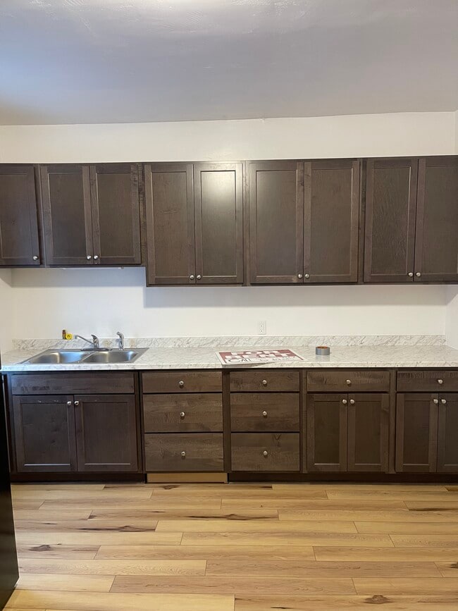 Cocina - 738 Olympia St SW