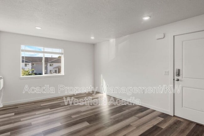 Photo - 5773 S 5th Ave