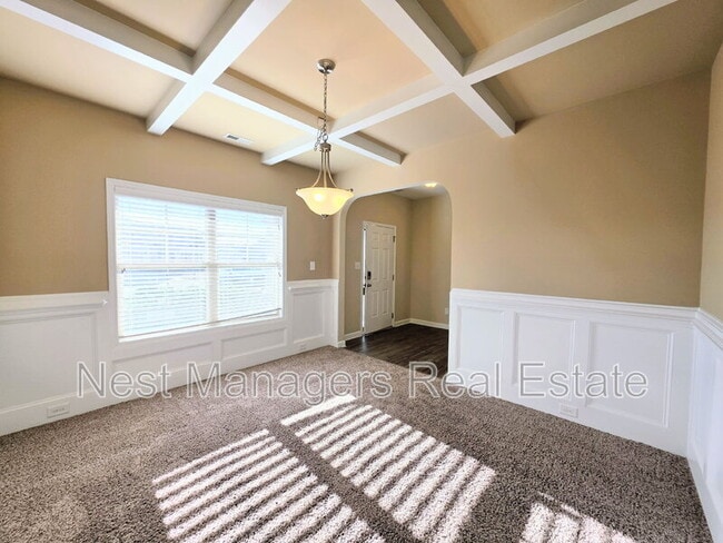 Photo - 389 Roanoke Dr