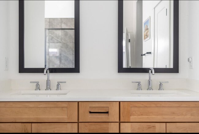 Photo - 610 Blueway Ave