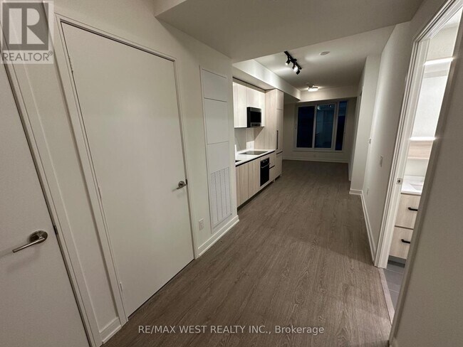 Photo - 425 Front St E Unit 509