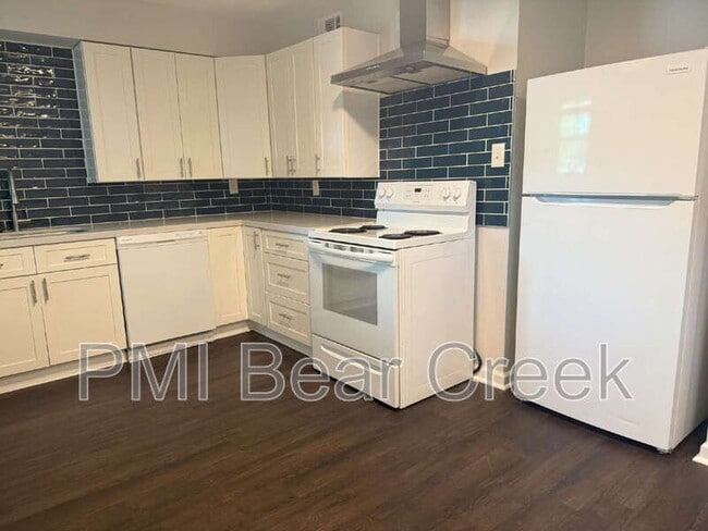 Building Photo - 1824 Thonig Rd Unit 4