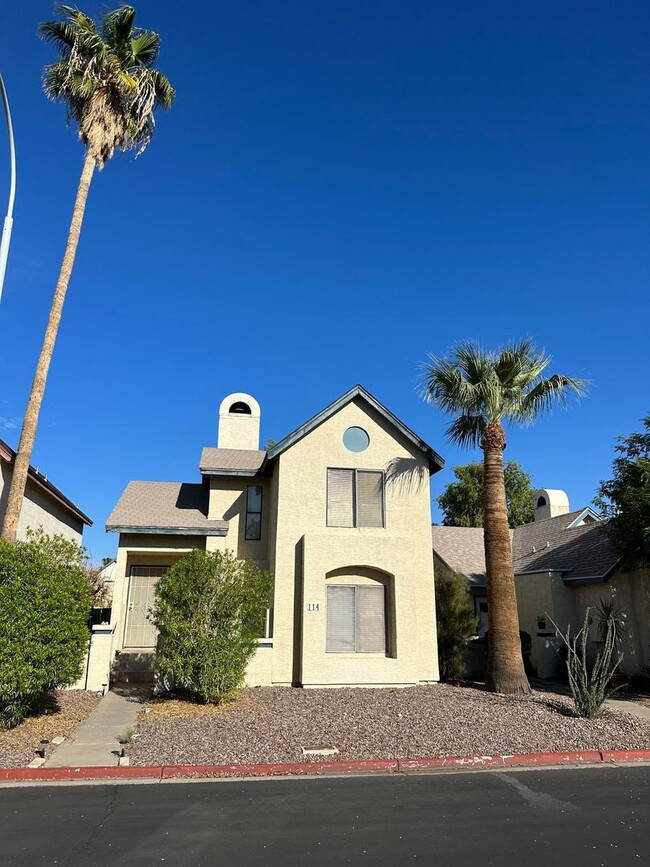Great home in Mesa! - Great home in Mesa!