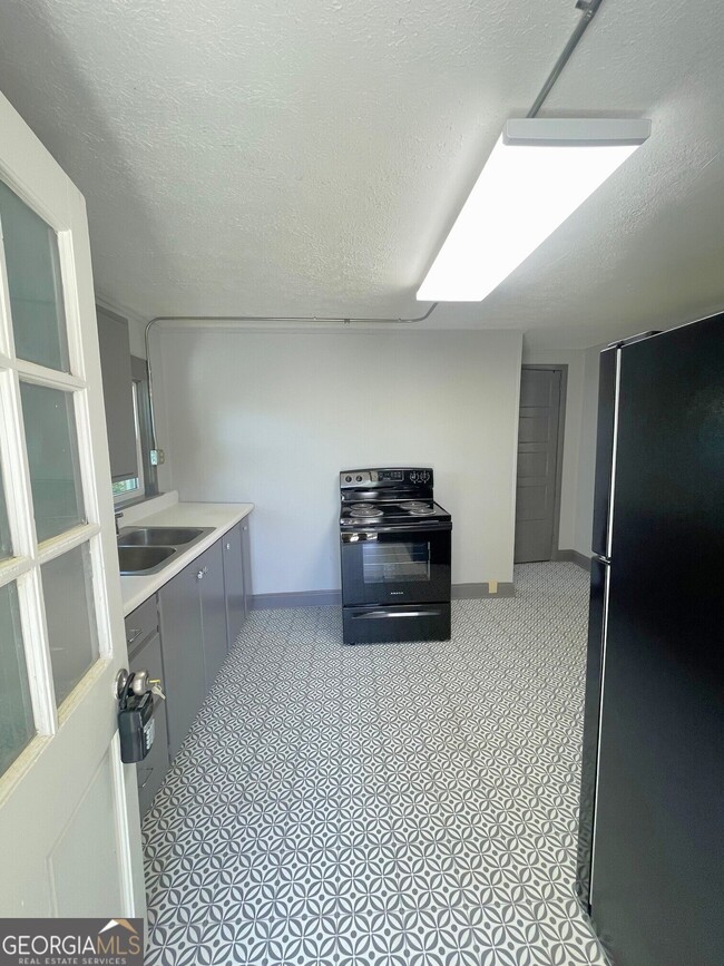 Photo - 107 Parson St Unidad B