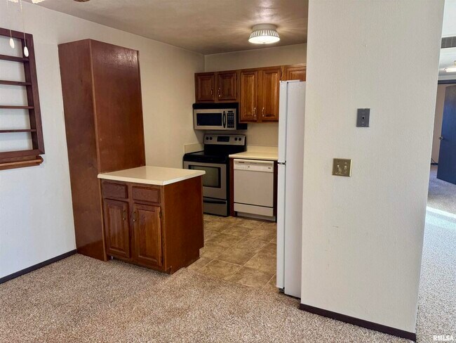 Photo - 1299 48th Ave