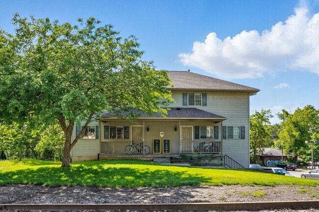 Building Photo - kp2 - KENNEDY DUPLEX