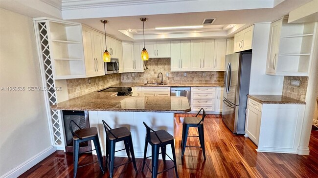 Photo - 19390 Collins Ave Unit 307