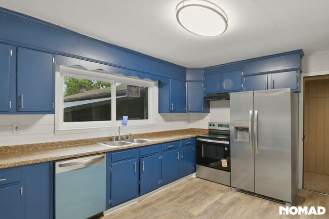 Photo - 1322 W Sherry Dr