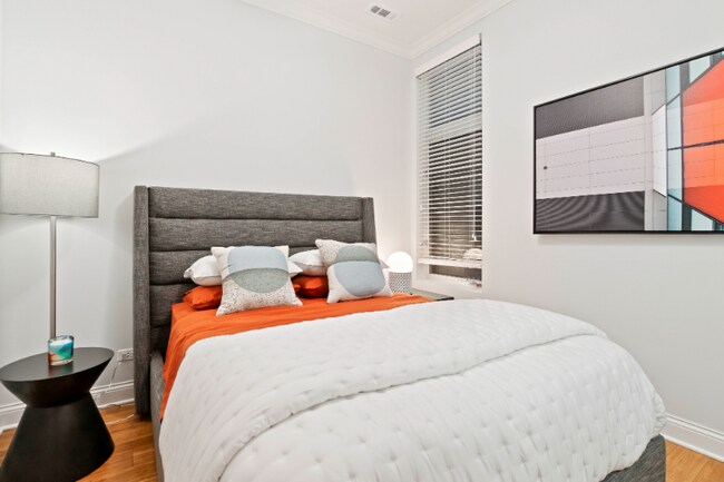 Photo - 1099 W Monroe St