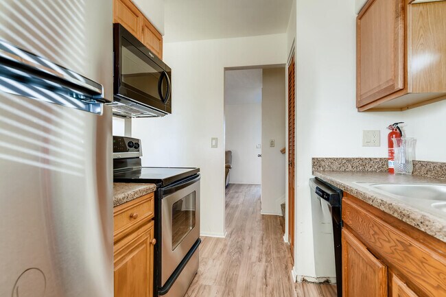 Photo - 1620 Zebulon Dr