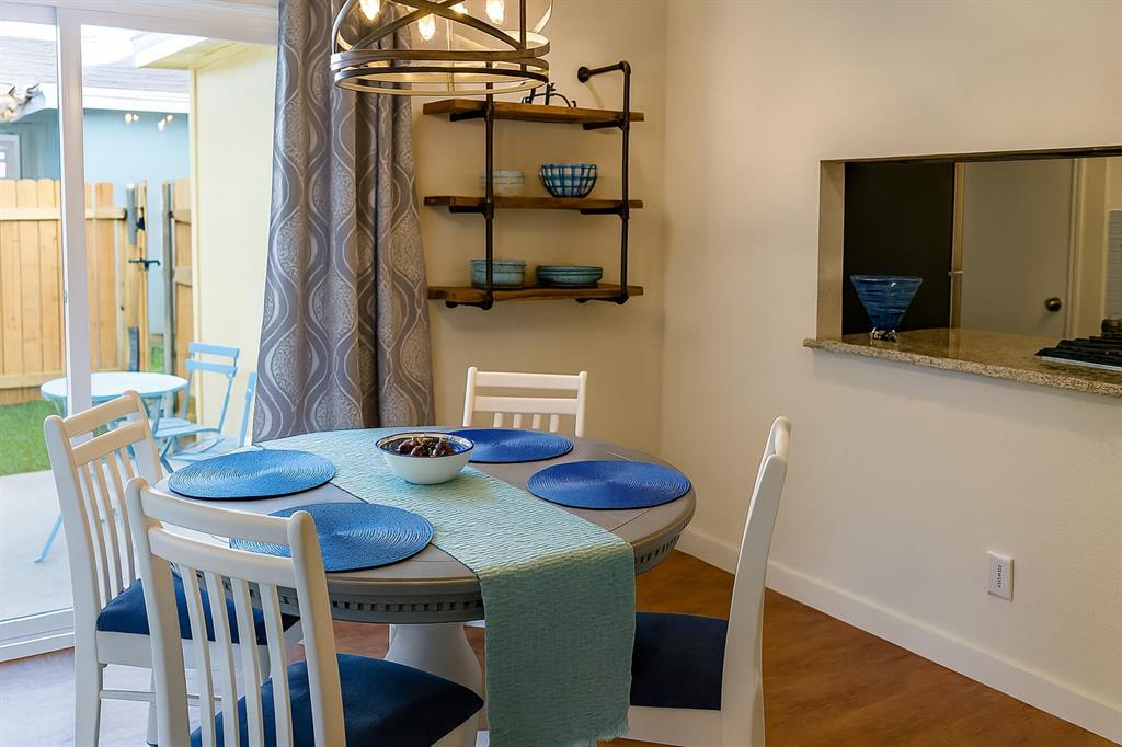 Photo - 508 Country Aire Dr